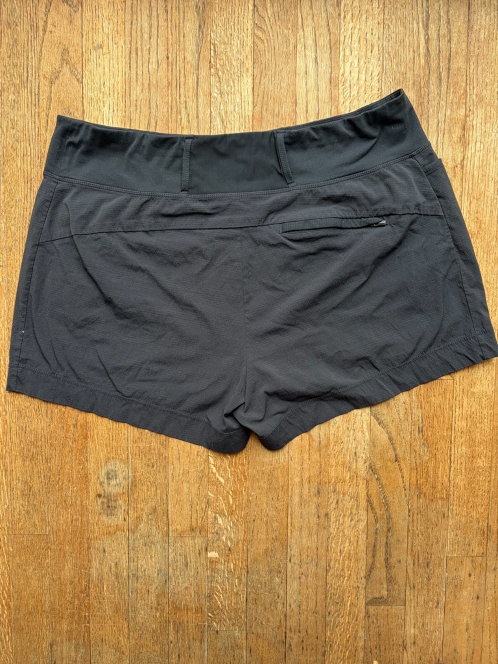 Athleta Black Trekkie North Shorts with Side Pockets - Picture 3 of 5